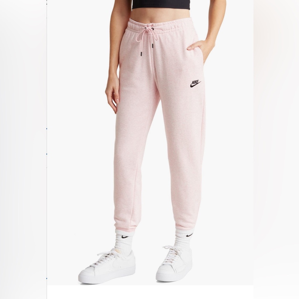 Nike fleece sweatpants new w tags size Medium